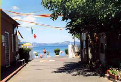 visit Camping Vigna di Valle